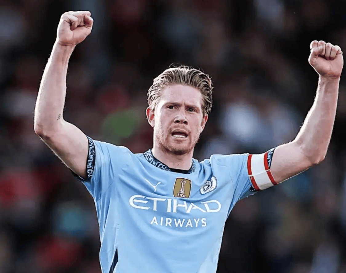 迈尼昂在加比亚社媒动态下留言，后者回复：请续约