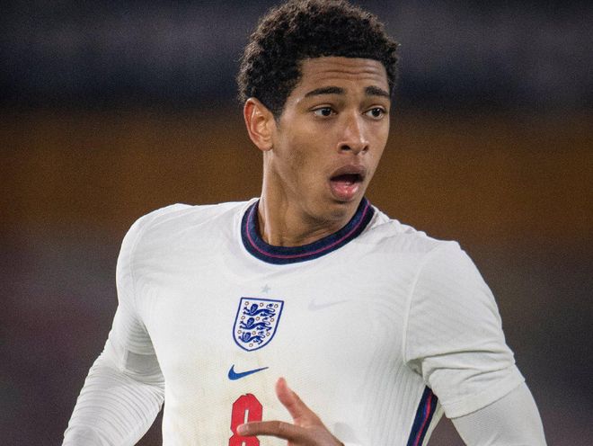 B费获评9.3分+加冕MVP：无敌双响炮+大师级挑传助攻，太丝滑了