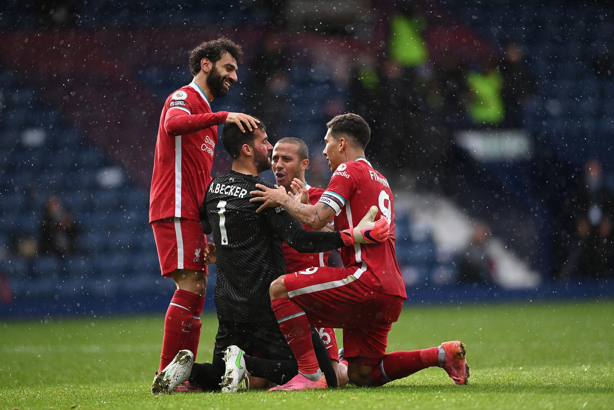 马内回顾与萨拉赫冲突：他解释说没看到我，后来我们更亲密了（马内谈与萨拉赫冲突往事：他解释当时没注意到我，之后我们关系更近了）