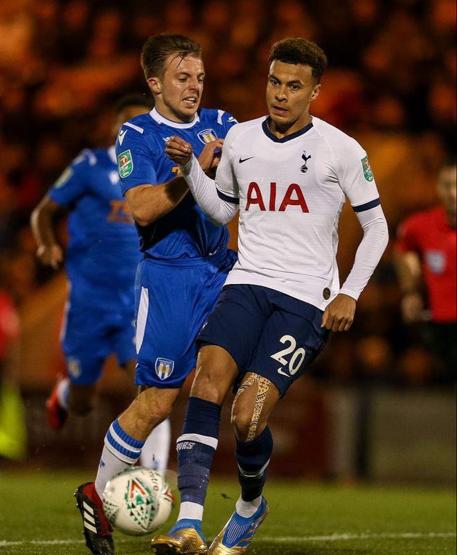 NBA战报：东詹缺席，布朗30分8板8助，凯尔特人126-105大胜湖人