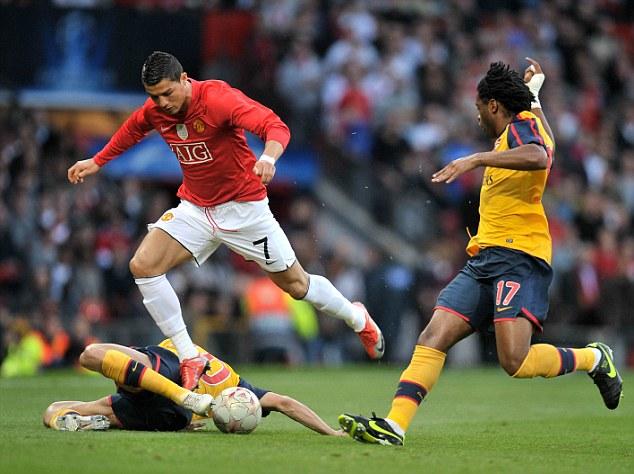 前罗奇代尔球员17岁时受伤瘫痪，今年因并发症去世，终年26岁